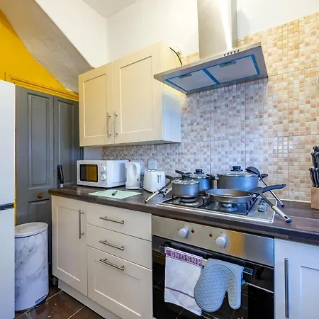 *1es* For Your Relaxed & Cosy + Free Parking + Free Fast Wifi * Leeds (West Yorkshire)
